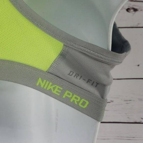 Nike Pro Dri Fit Neon and Grey Sports‎ Bra Size Medium - Picture 7 of 8